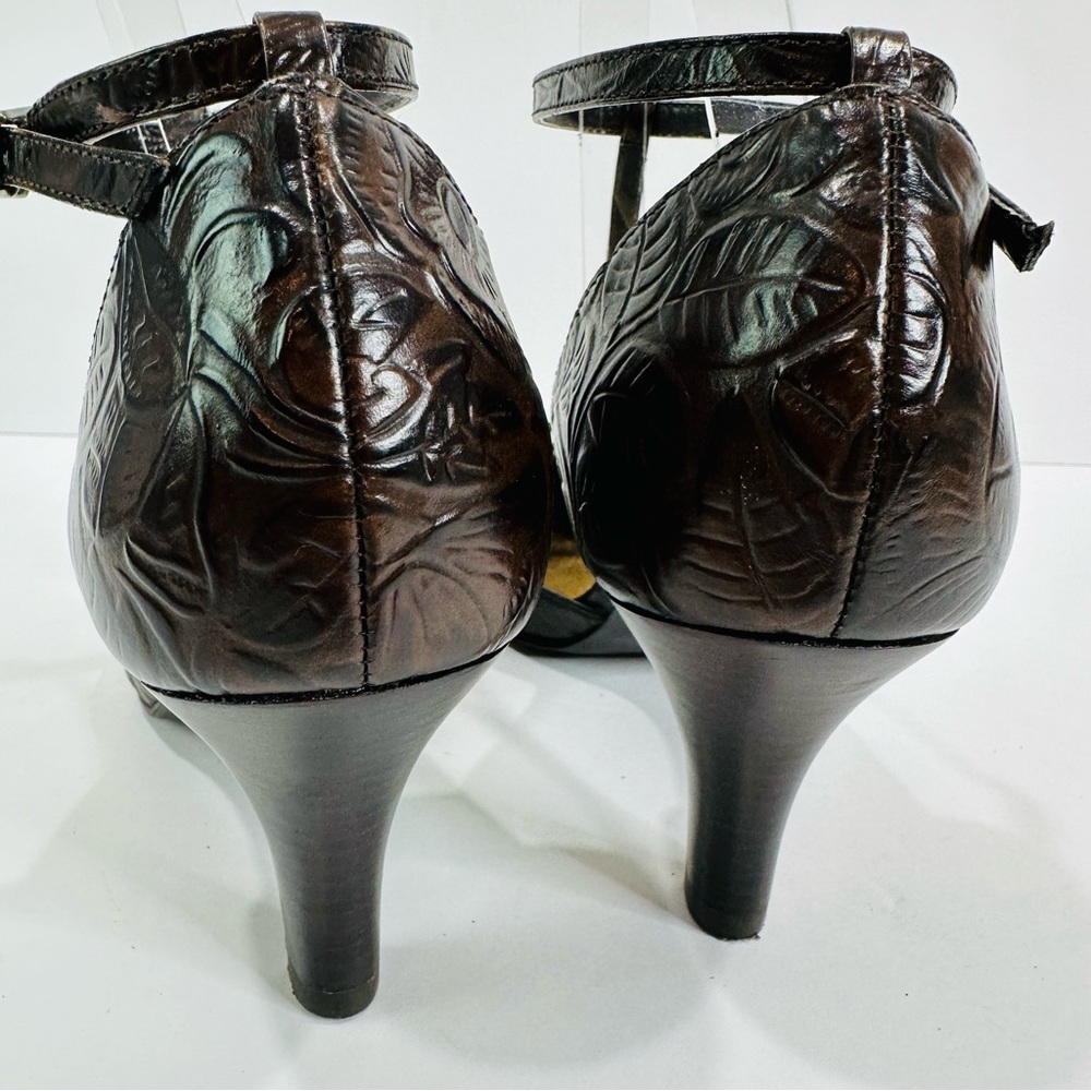 ANTONIO MELANI BROWN LEATHER EMBOSSED SIZE 8.5 GREAT COND 3” STRAPPY HEELS - Picture 7 of 9